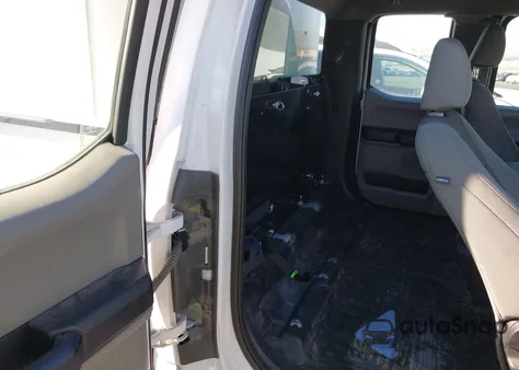 2018 Ford F-150 Xl z USA, uszkodzony, nr VIN 1FTEX1C54JKF23347